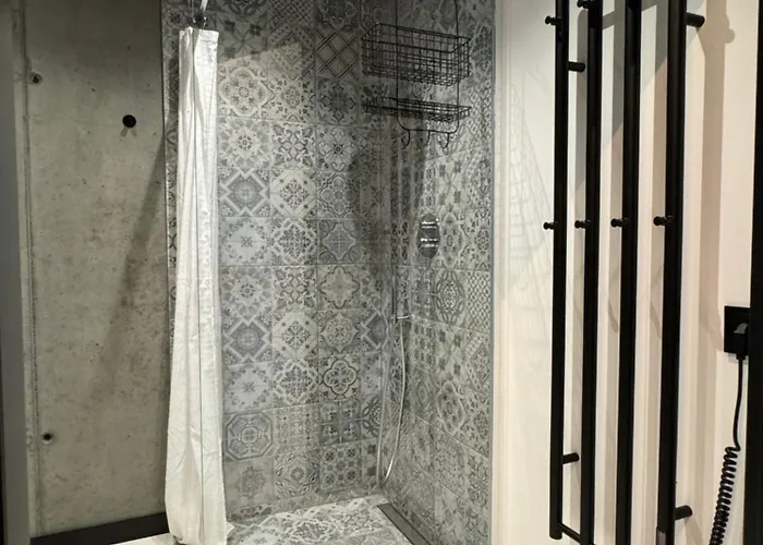 Slowinska Laka * Lokciowe